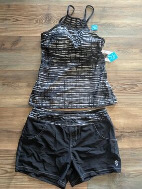 Free Country Crossback Halter Bra Tankini & Boy Shorts Swim Set Black White